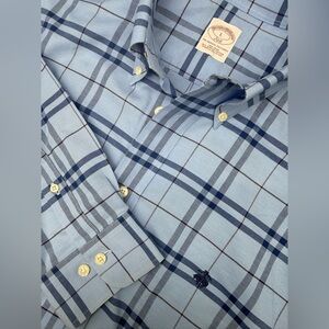Brooks Brothers 100 % cotton original fold long sleeve button down shirt size L